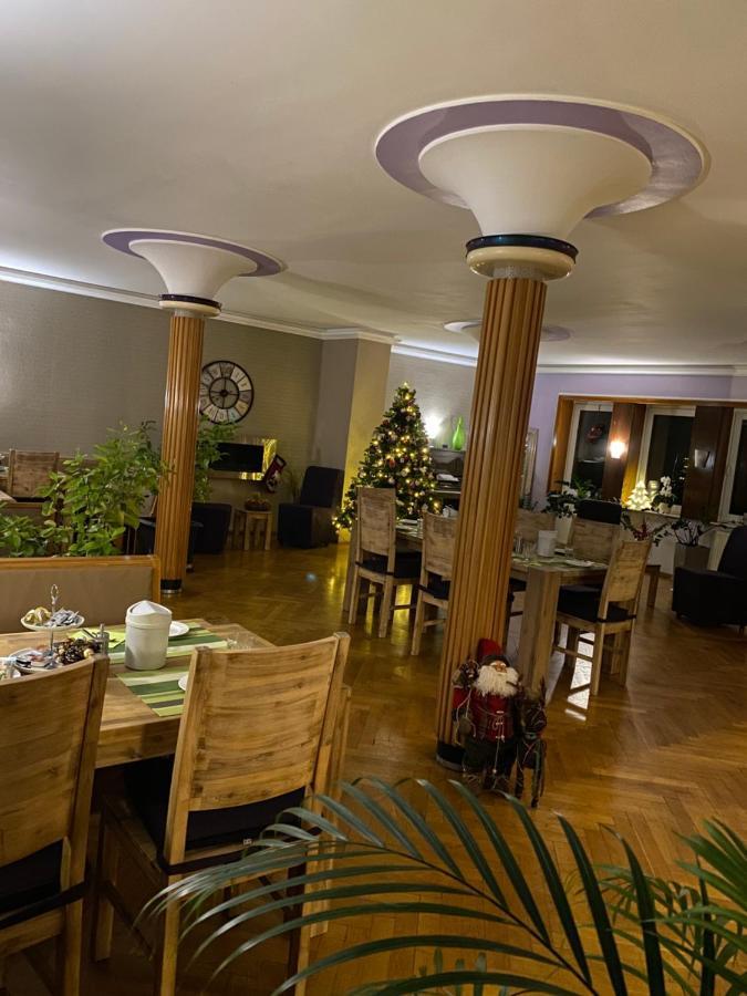 סינדלפינגן Hotel Sonnenhof מראה חיצוני תמונה
