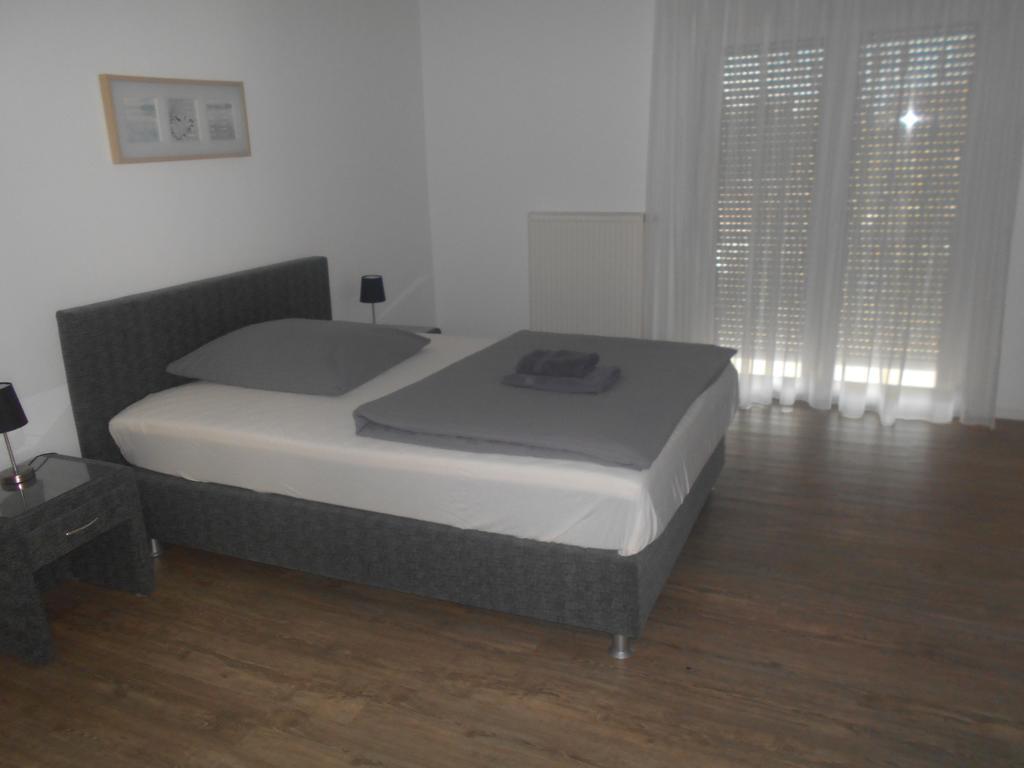 סינדלפינגן Hotel Sonnenhof מראה חיצוני תמונה
