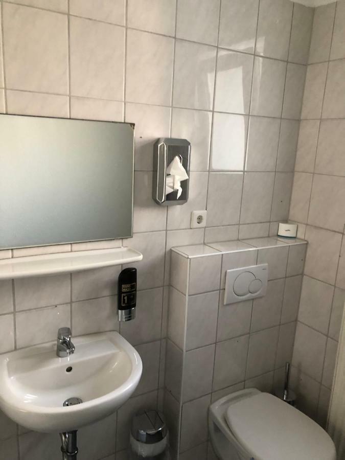 סינדלפינגן Hotel Sonnenhof מראה חיצוני תמונה